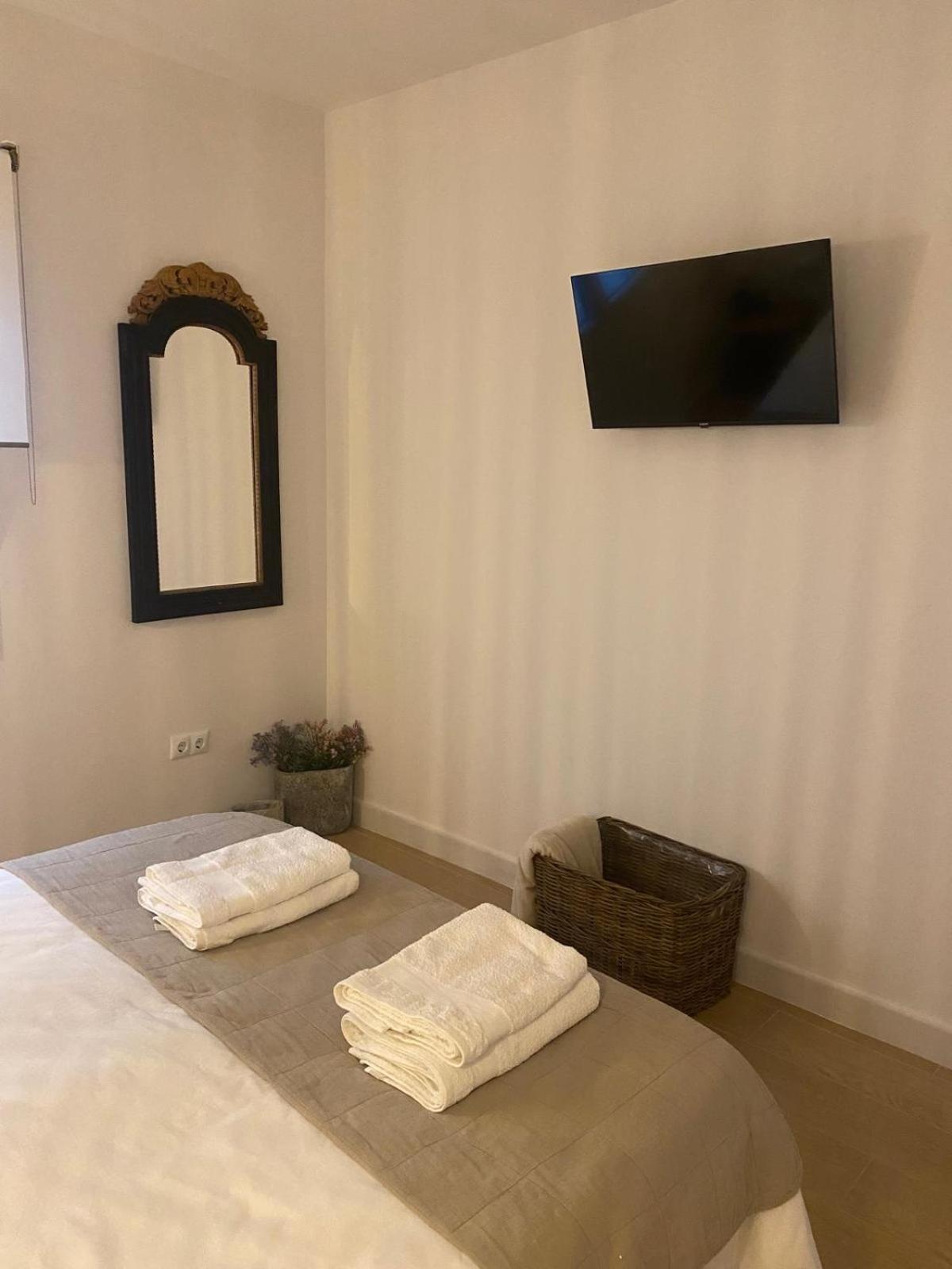 Apartamentos La Higuera 2 Rota Exteriör bild